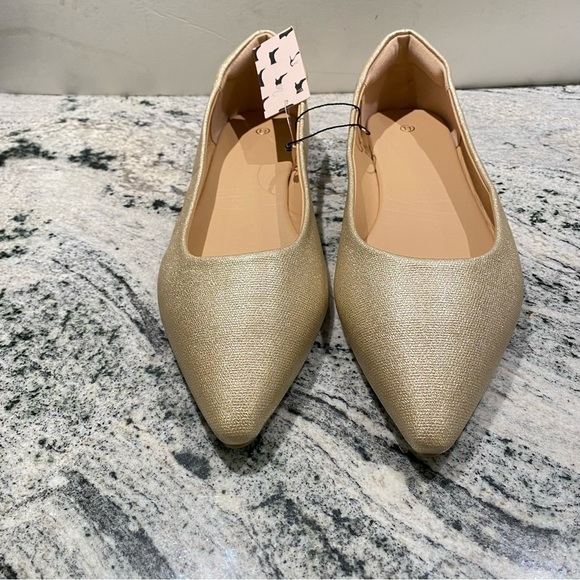 MYSOFT  Women's 11 Pointed Toe Ballet Flats Slip On Casual Shoe GOLD shimmer NWT - Picture 4 of 9